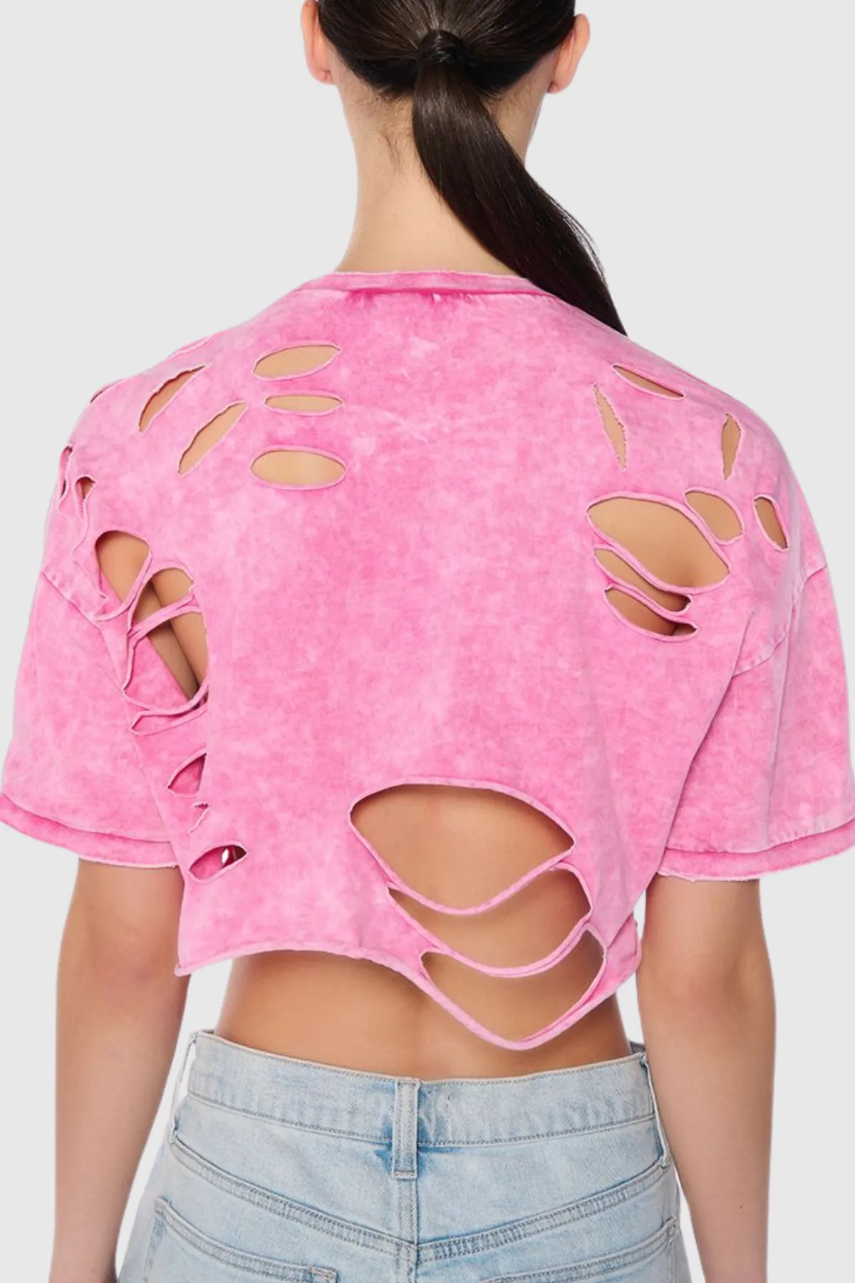 Kira Cutout Paperclip Embellished T-shirt - Pink